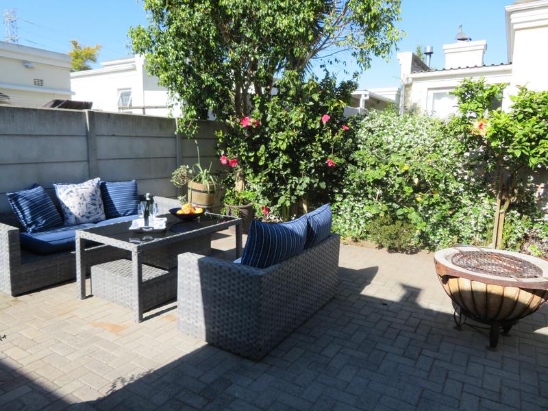 To Let 3 Bedroom Property for Rent in Eikenbosch Western Cape